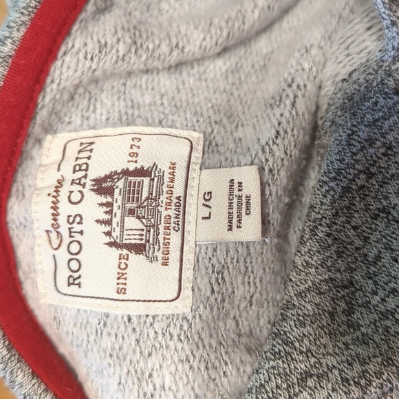 Women's size large pullover Roots hoodie - Picture 3 of 4